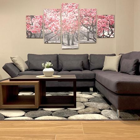 Eka Luxury Apartments Дуррес Экстерьер фото